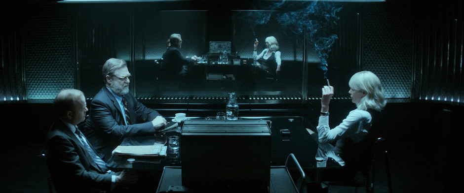 Interrogatorio in Atomica Bionda