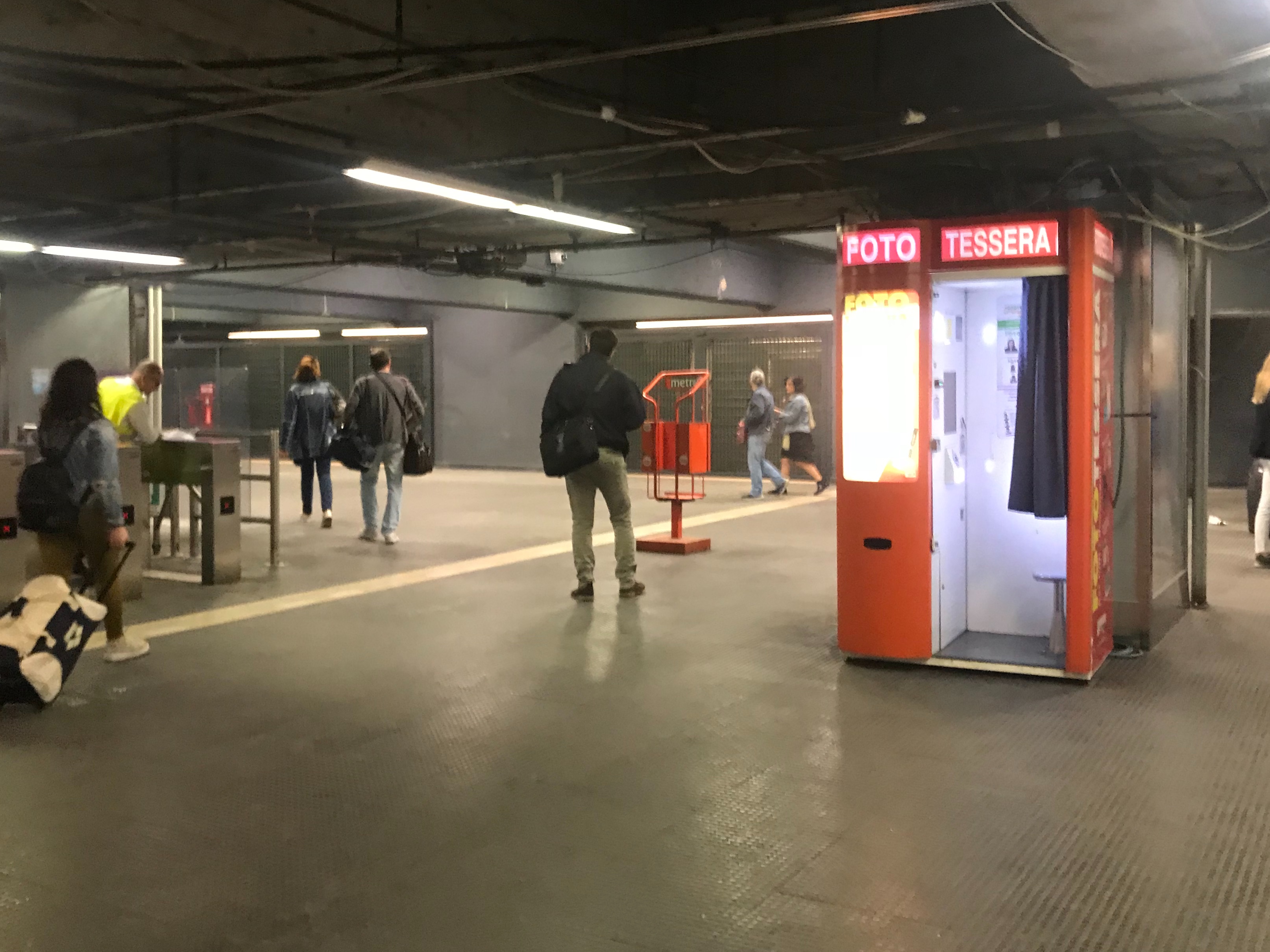 L’atrio della metro A a San Giovanni