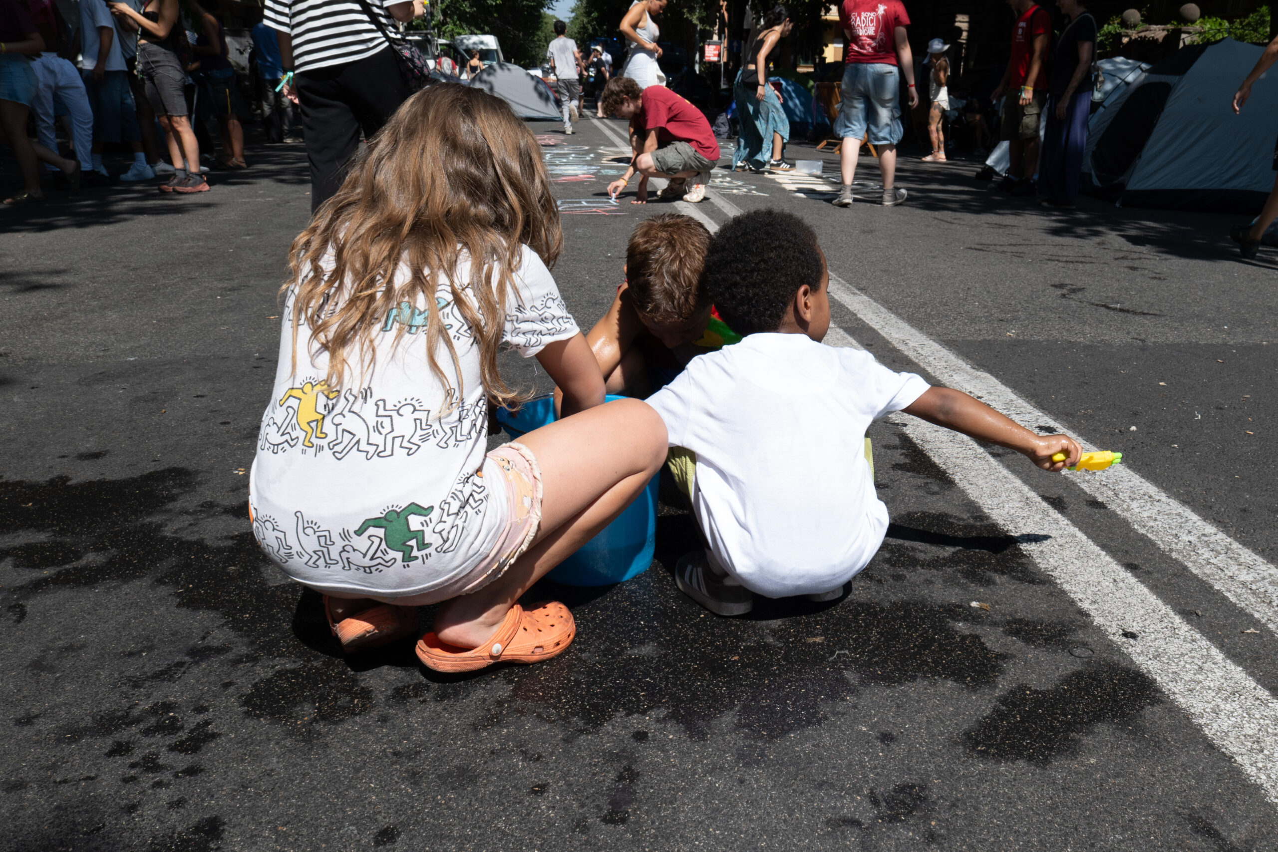 Bambini di fronte allo Spin Time